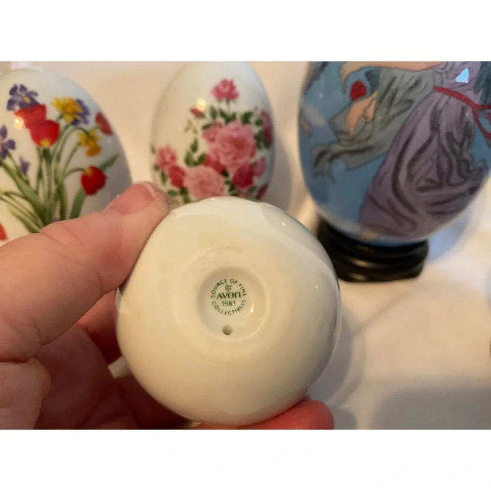 Lot AVON 7 of Seasons Porcelain Egg  WOOD STANDS & Boxes 1987-1988+ Angel EGG
